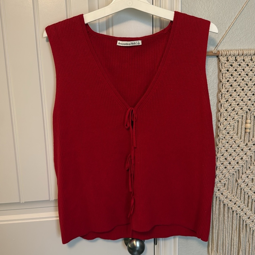 Red Knit Top with Tie Front size Large